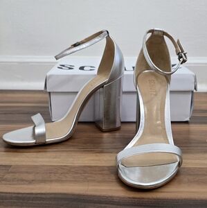 Schutz Cadey Lee Block sandal, Silver, Size 10.5. NIB 100% Leather